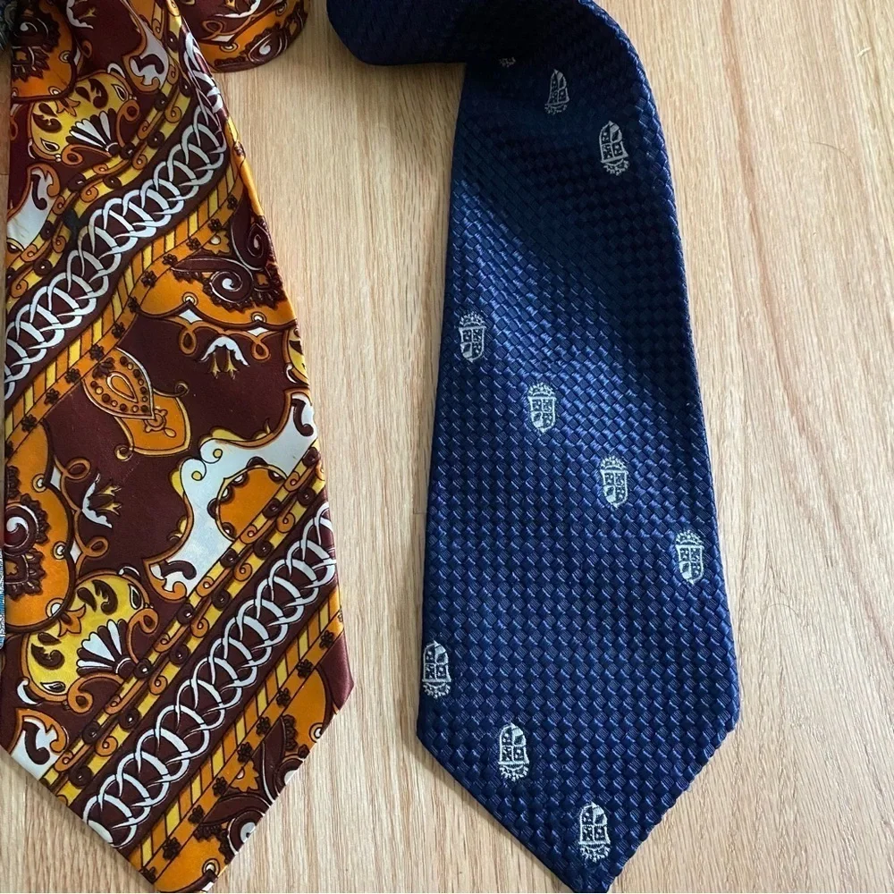 Vintage Elegant Men's Tie Set - Blue, Red, Brown Chain Design Paisley Print